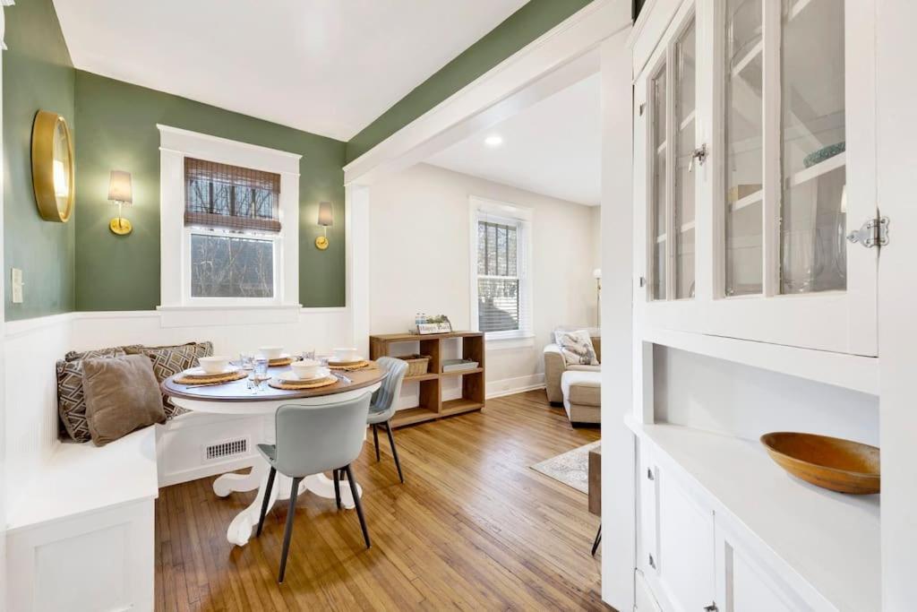 Villa Historic Family Getaway Mins From Downtown Birmingham Exterior foto
